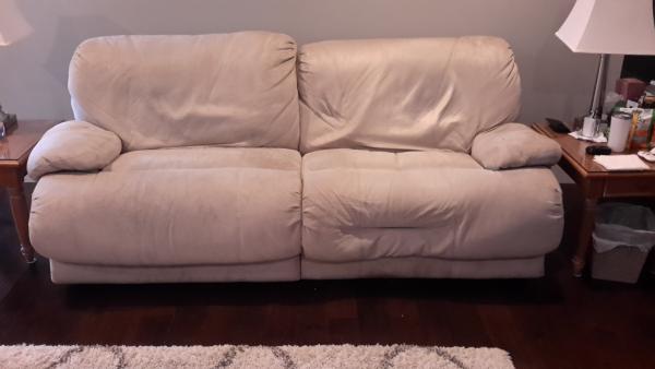 BERK LINE RECLINER SOFA