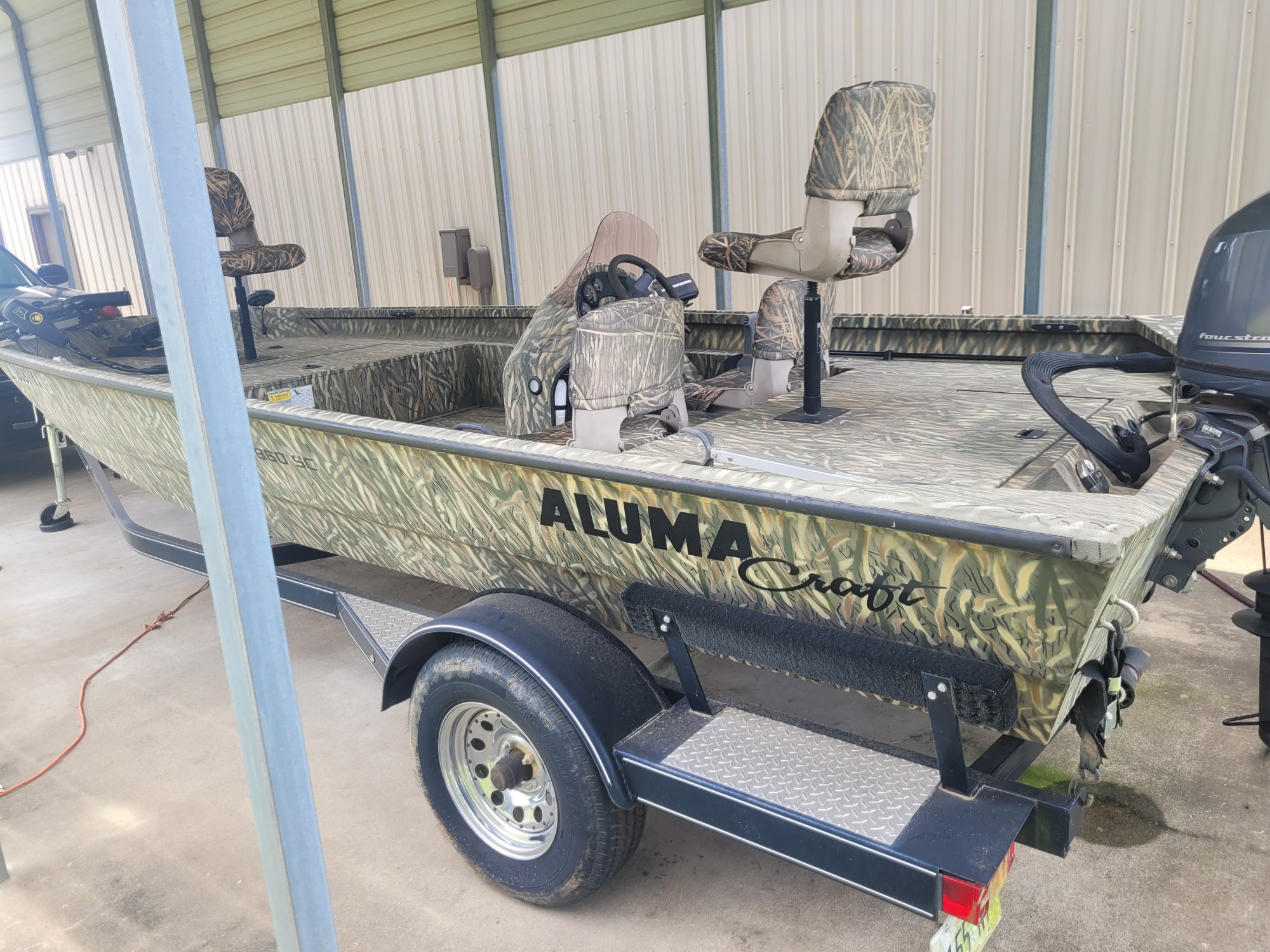 2018 Aluma Craft 18' boat