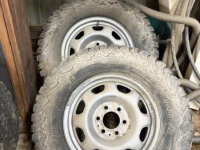 Like new Take Off Ford Truck Wheels