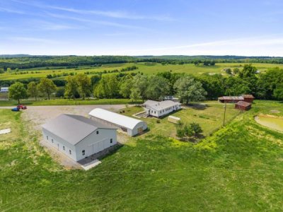 Homesteaders Dream on 10+ acres!