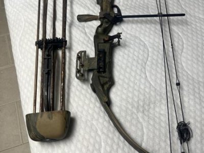 Bow Bear Hunter / Quiver / arrows / release /Camo 