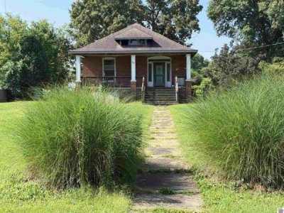 3032 Mayfield Road 