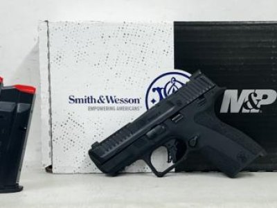 Smith & Wesson Shield X