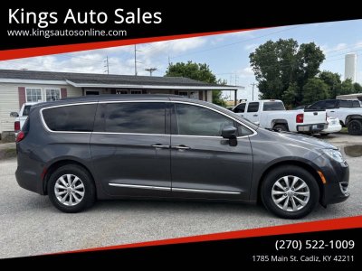 2017 Chrysler Pacifica Touring L 4dr Mini Van