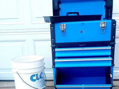 Roll Around Toolbox