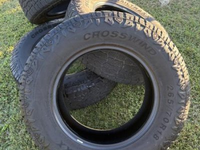 Set of 4 Crosswind Trailtraxx AT Tires 265/70r18