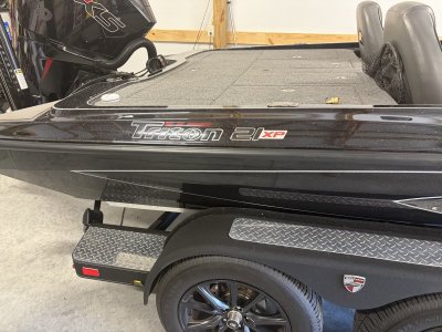 Triton 21xp Patriot