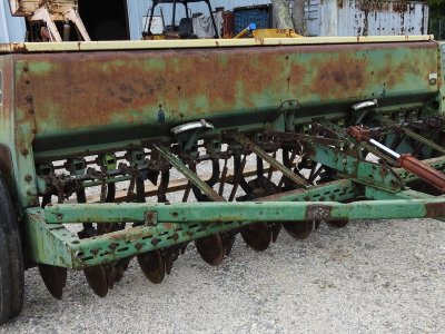 John Deere 8200 Seed Planter